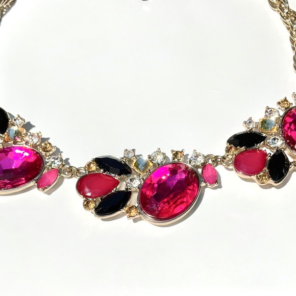 WHBM PINK & BLACK STONE STATEMENT NECKLACE - Picture 4 of 5